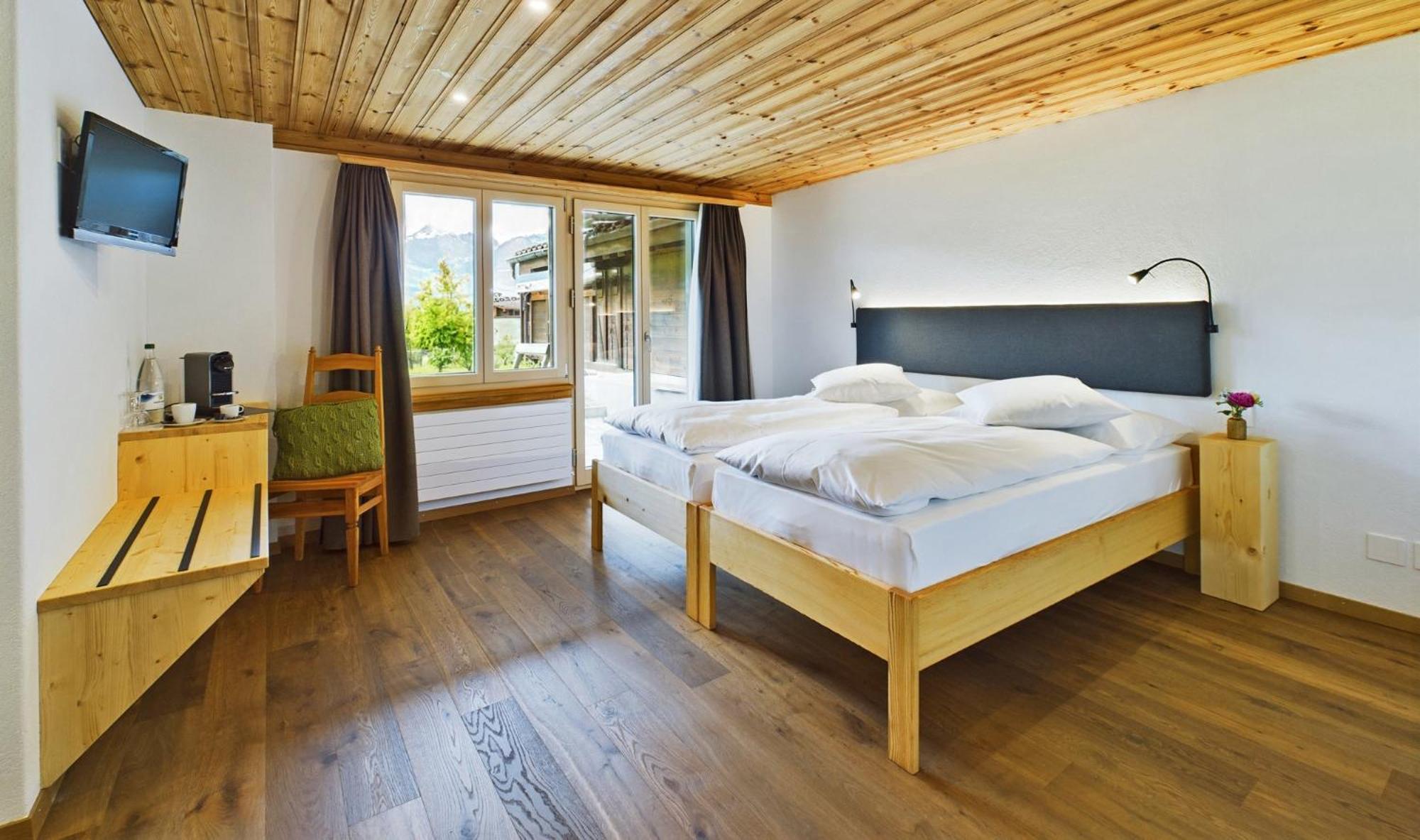 Bergblick Lodge - 3 Sterne Garni - Neueroeffnung Aeschi Bei Spiez Exterior photo